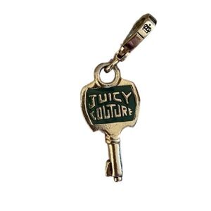 ViNtAgE AutEnTiC JuICy C0uLToR 2007 SiGnITuRe KeY BrACeLeT ChArM